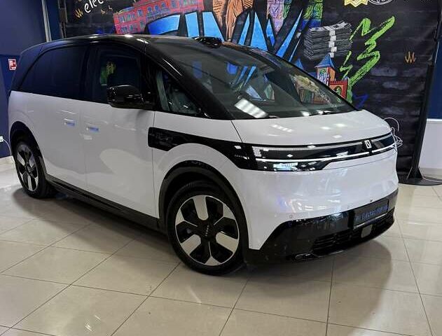 Белый Zeekr Mix, объемом двигателя 0 л и пробегом 1 тыс. км за 44999 $, фото 6 на Automoto.ua