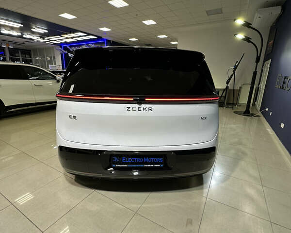 Белый Zeekr Mix, объемом двигателя 0 л и пробегом 1 тыс. км за 44999 $, фото 18 на Automoto.ua