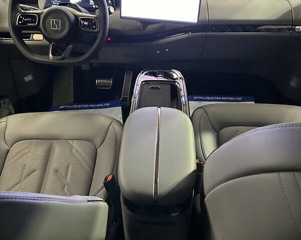 Белый Zeekr Mix, объемом двигателя 0 л и пробегом 1 тыс. км за 44999 $, фото 73 на Automoto.ua