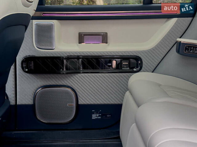 Білий Zeekr Mix, об'ємом двигуна 0 л та пробігом 4 тис. км за 46850 $, фото 25 на Automoto.ua