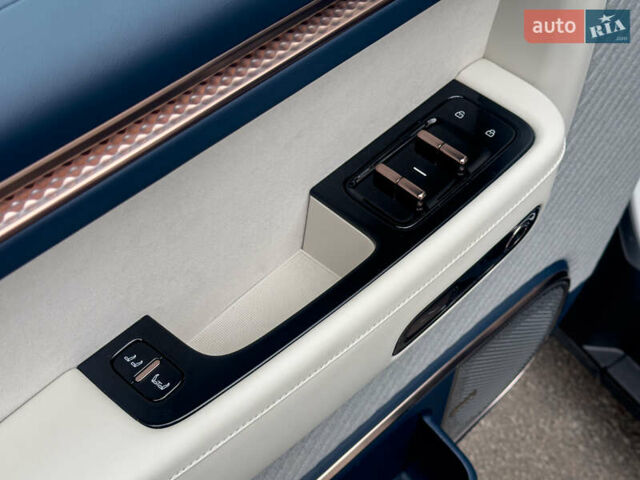 Білий Zeekr Mix, об'ємом двигуна 0 л та пробігом 4 тис. км за 46850 $, фото 16 на Automoto.ua