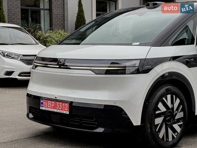Білий Zeekr Mix, об'ємом двигуна 0 л та пробігом 1 тис. км за 46850 $, фото 5 на Automoto.ua