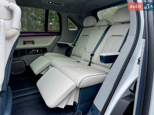 Білий Zeekr Mix, об'ємом двигуна 0 л та пробігом 4 тис. км за 46850 $, фото 31 на Automoto.ua