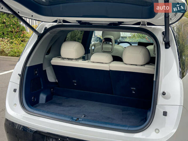 Білий Zeekr Mix, об'ємом двигуна 0 л та пробігом 4 тис. км за 46850 $, фото 38 на Automoto.ua