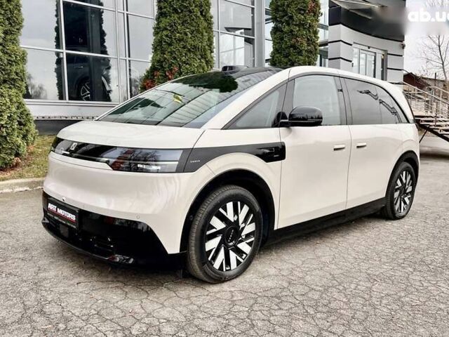 Zeekr Mix, объемом двигателя 0 л и пробегом 3 тыс. км за 46500 $, фото 6 на Automoto.ua