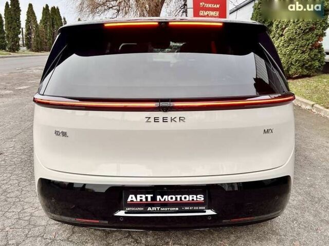 Zeekr Mix, объемом двигателя 0 л и пробегом 3 тыс. км за 46500 $, фото 9 на Automoto.ua