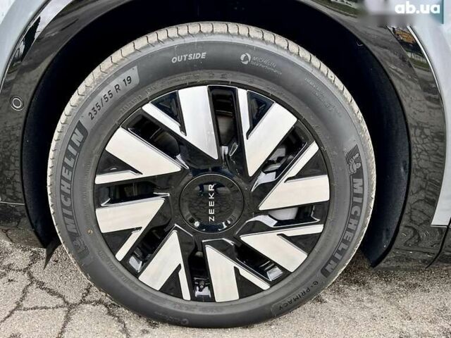 Zeekr Mix, объемом двигателя 0 л и пробегом 3 тыс. км за 46500 $, фото 17 на Automoto.ua