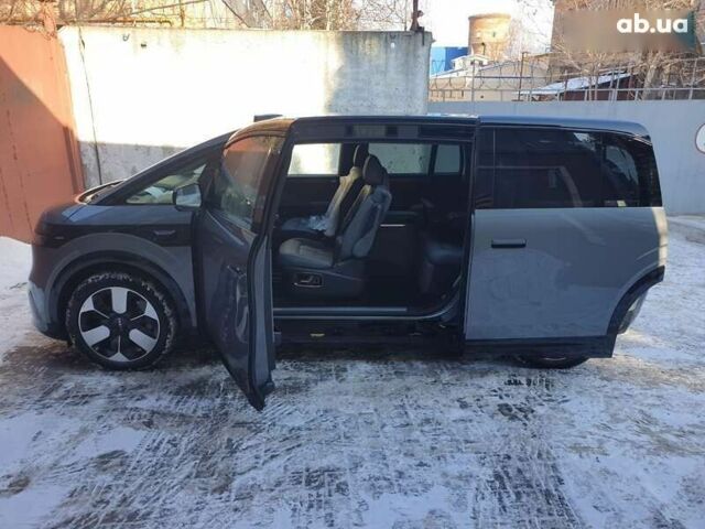 Zeekr Mix, об'ємом двигуна 0 л та пробігом 1 тис. км за 48900 $, фото 5 на Automoto.ua