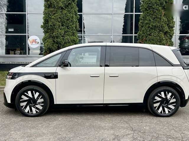 Zeekr Mix, объемом двигателя 0 л и пробегом 3 тыс. км за 46500 $, фото 1 на Automoto.ua