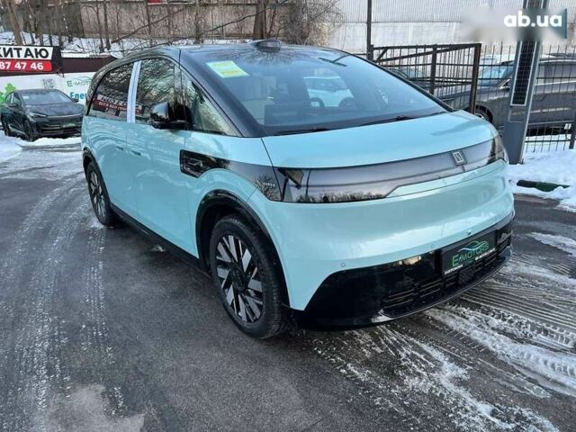 Zeekr Mix, объемом двигателя 0 л и пробегом 1 тыс. км за 45500 $, фото 2 на Automoto.ua