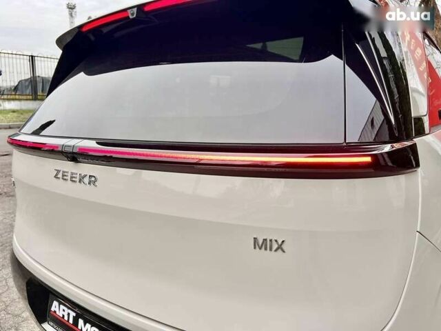 Zeekr Mix, объемом двигателя 0 л и пробегом 3 тыс. км за 46500 $, фото 12 на Automoto.ua