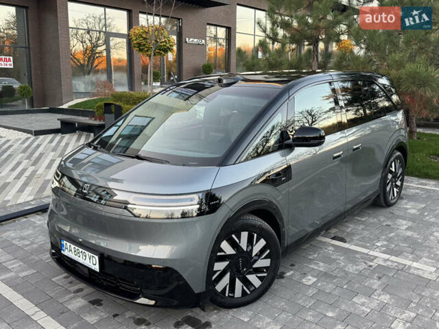 Сірий Zeekr Mix, об'ємом двигуна 0 л та пробігом 1 тис. км за 45999 $, фото 7 на Automoto.ua