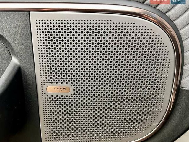 Сірий Zeekr Mix, об'ємом двигуна 0 л та пробігом 3 тис. км за 46500 $, фото 19 на Automoto.ua