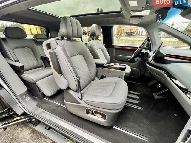 Серый Zeekr Mix, объемом двигателя 0 л и пробегом 3 тыс. км за 46900 $, фото 56 на Automoto.ua