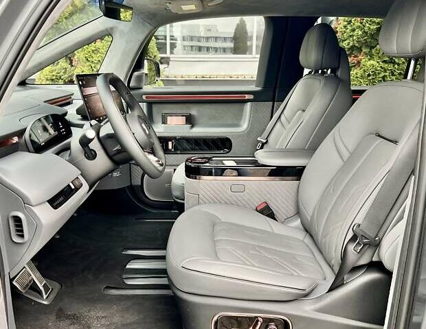 Серый Zeekr Mix, объемом двигателя 0 л и пробегом 3 тыс. км за 46900 $, фото 25 на Automoto.ua