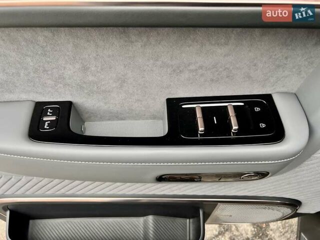 Серый Zeekr Mix, объемом двигателя 0 л и пробегом 3 тыс. км за 46900 $, фото 21 на Automoto.ua