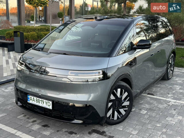 Сірий Zeekr Mix, об'ємом двигуна 0 л та пробігом 1 тис. км за 45999 $, фото 2 на Automoto.ua