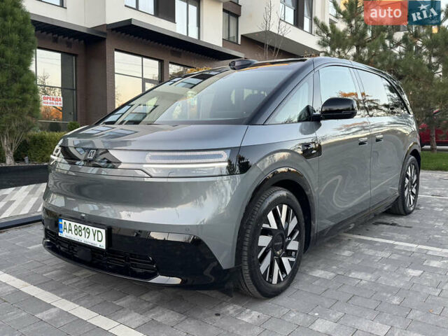 Сірий Zeekr Mix, об'ємом двигуна 0 л та пробігом 1 тис. км за 45999 $, фото 9 на Automoto.ua