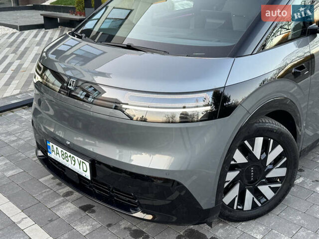 Сірий Zeekr Mix, об'ємом двигуна 0 л та пробігом 1 тис. км за 45999 $, фото 5 на Automoto.ua