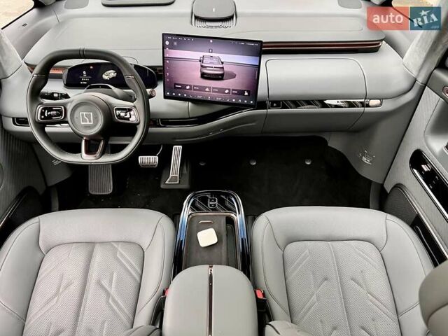 Серый Zeekr Mix, объемом двигателя 0 л и пробегом 3 тыс. км за 46900 $, фото 33 на Automoto.ua