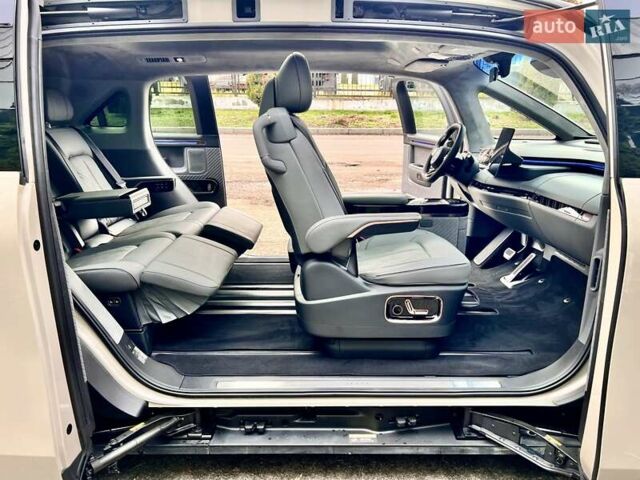 Сірий Zeekr Mix, об'ємом двигуна 0 л та пробігом 3 тис. км за 46500 $, фото 29 на Automoto.ua