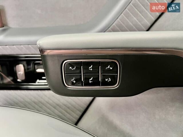 Серый Zeekr Mix, объемом двигателя 0 л и пробегом 3 тыс. км за 46900 $, фото 29 на Automoto.ua