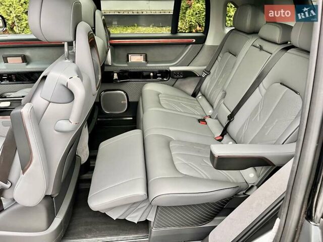 Серый Zeekr Mix, объемом двигателя 0 л и пробегом 3 тыс. км за 46900 $, фото 32 на Automoto.ua