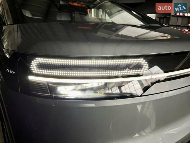 Серый Zeekr Mix, объемом двигателя 0 л и пробегом 3 тыс. км за 46900 $, фото 65 на Automoto.ua