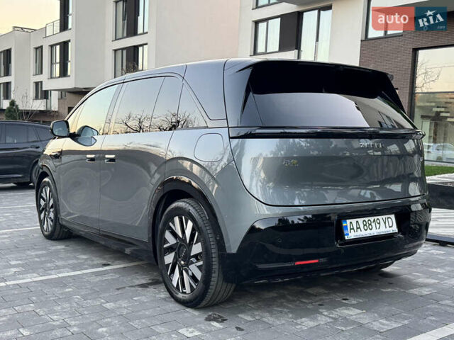 Сірий Zeekr Mix, об'ємом двигуна 0 л та пробігом 1 тис. км за 45999 $, фото 16 на Automoto.ua