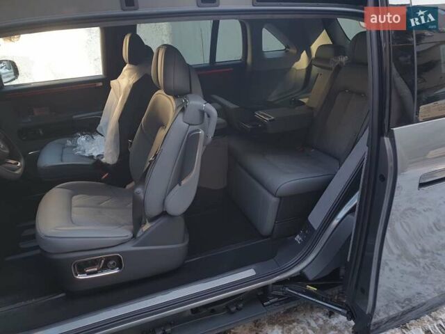 Серый Zeekr Mix, объемом двигателя 0 л и пробегом 1 тыс. км за 48900 $, фото 9 на Automoto.ua