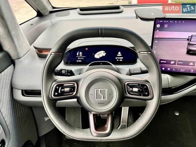 Серый Zeekr Mix, объемом двигателя 0 л и пробегом 3 тыс. км за 46900 $, фото 39 на Automoto.ua