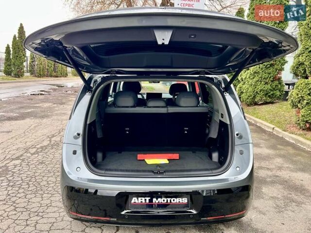 Серый Zeekr Mix, объемом двигателя 0 л и пробегом 3 тыс. км за 46900 $, фото 13 на Automoto.ua