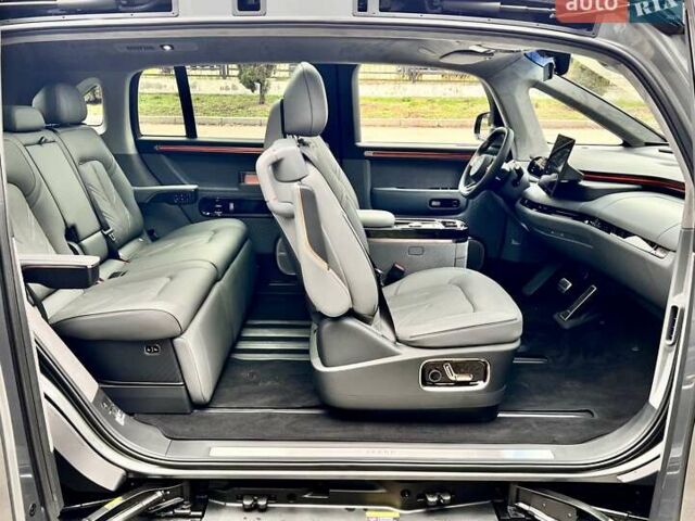 Серый Zeekr Mix, объемом двигателя 0 л и пробегом 3 тыс. км за 46900 $, фото 48 на Automoto.ua