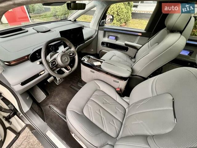 Сірий Zeekr Mix, об'ємом двигуна 0 л та пробігом 3 тис. км за 46500 $, фото 21 на Automoto.ua