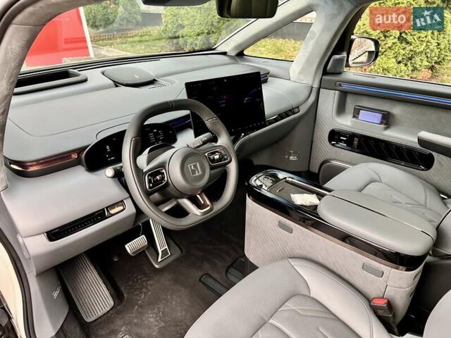 Сірий Zeekr Mix, об'ємом двигуна 0 л та пробігом 3 тис. км за 46500 $, фото 20 на Automoto.ua