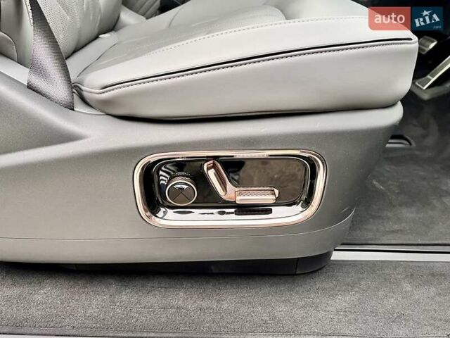 Серый Zeekr Mix, объемом двигателя 0 л и пробегом 3 тыс. км за 46900 $, фото 50 на Automoto.ua