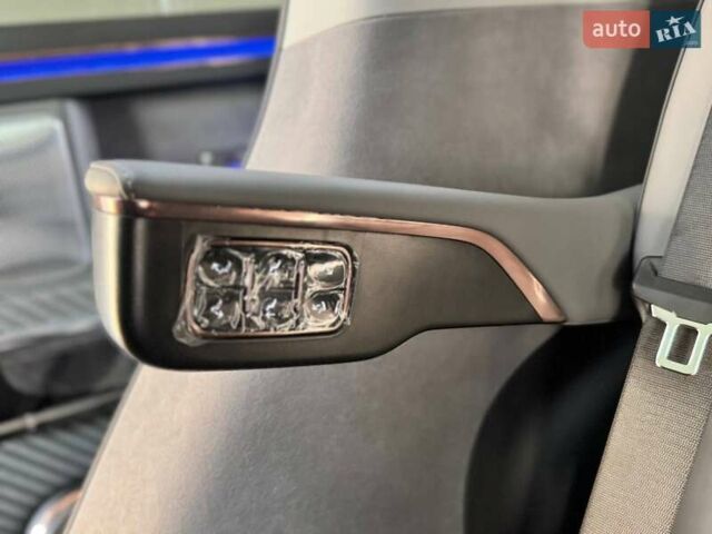 Серый Zeekr Mix, объемом двигателя 0 л и пробегом 1 тыс. км за 48899 $, фото 30 на Automoto.ua