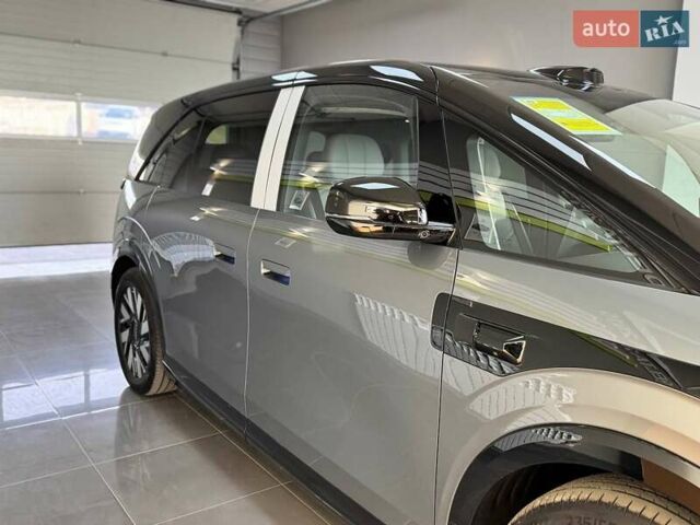 Серый Zeekr Mix, объемом двигателя 0 л и пробегом 1 тыс. км за 48899 $, фото 7 на Automoto.ua
