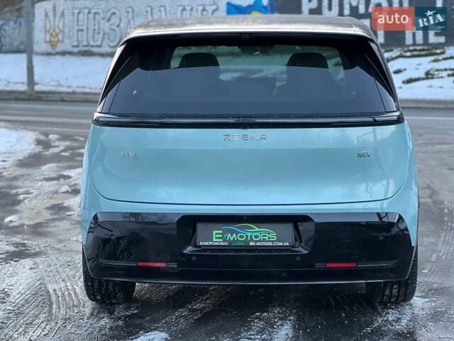 Синий Zeekr Mix, объемом двигателя 0 л и пробегом 1 тыс. км за 41990 $, фото 5 на Automoto.ua