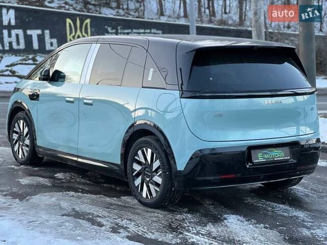 Синий Zeekr Mix, объемом двигателя 0 л и пробегом 1 тыс. км за 41990 $, фото 3 на Automoto.ua
