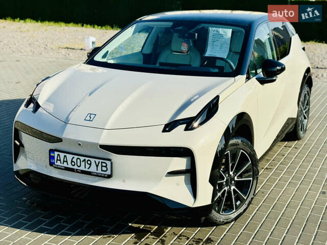 Белый Zeekr X, объемом двигателя 0 л и пробегом 1 тыс. км за 28999 $, фото 2 на Automoto.ua