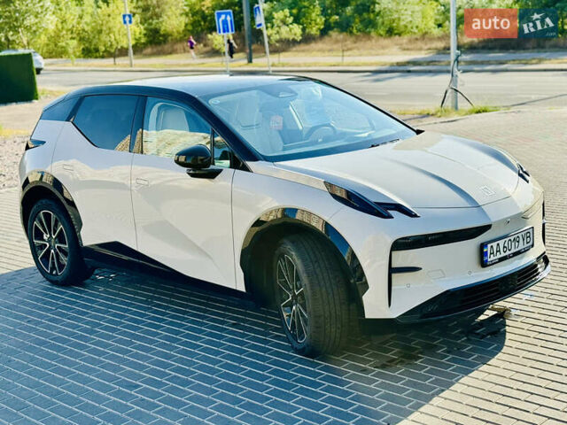 Белый Zeekr X, объемом двигателя 0 л и пробегом 1 тыс. км за 28999 $, фото 10 на Automoto.ua