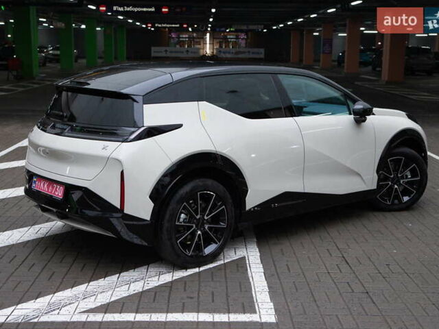 Бежевий Zeekr X, об'ємом двигуна 0 л та пробігом 9 тис. км за 28700 $, фото 7 на Automoto.ua