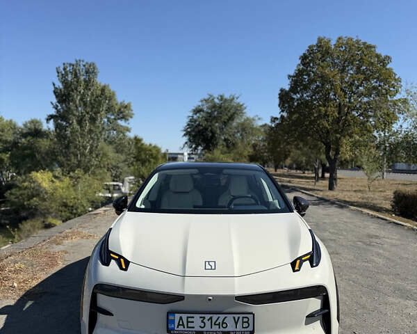 Бежевий Zeekr X, об'ємом двигуна 0 л та пробігом 8 тис. км за 28300 $, фото 2 на Automoto.ua