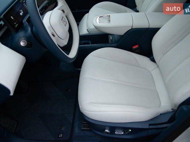 Бежевий Zeekr X, об'ємом двигуна 0 л та пробігом 9 тис. км за 28700 $, фото 18 на Automoto.ua