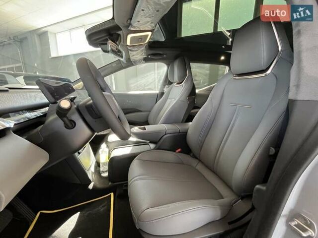 Бежевый Zeekr X, объемом двигателя 0 л и пробегом 3 тыс. км за 27900 $, фото 5 на Automoto.ua