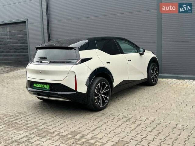 Бежевый Zeekr X, объемом двигателя 0 л и пробегом 31 тыс. км за 22400 $, фото 3 на Automoto.ua