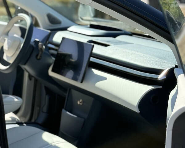 Бежевий Zeekr X, об'ємом двигуна 0 л та пробігом 8 тис. км за 28300 $, фото 7 на Automoto.ua