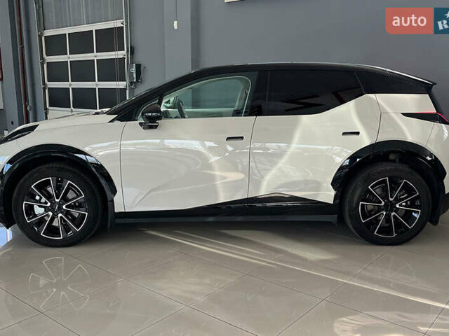 Бежевый Zeekr X, объемом двигателя 0 л и пробегом 3 тыс. км за 27900 $, фото 4 на Automoto.ua