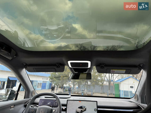 Серый Zeekr X, объемом двигателя 0 л и пробегом 15 тыс. км за 33000 $, фото 6 на Automoto.ua